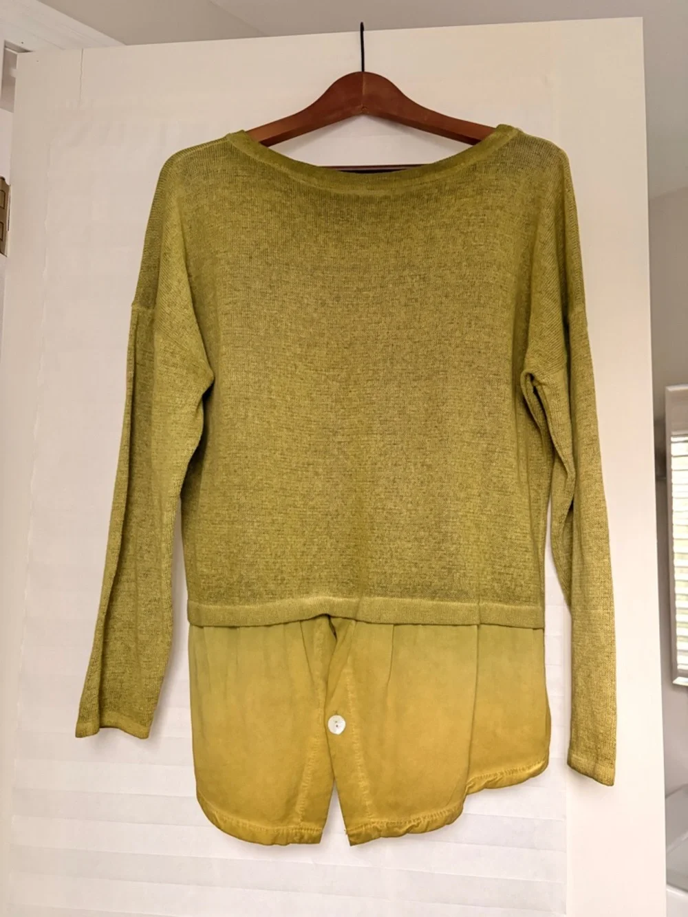 NWOT-LOVE Graphic Lightweight Sage Green Sweater - Picture 3 of 5
